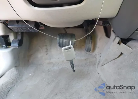 2010 Lincoln Town Car Signature Limited from USA, damaged, VIN 2LNBL8CV9AX611259